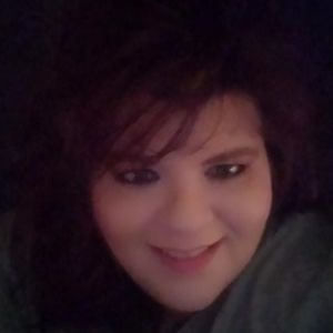 Meet your Posher, Dena